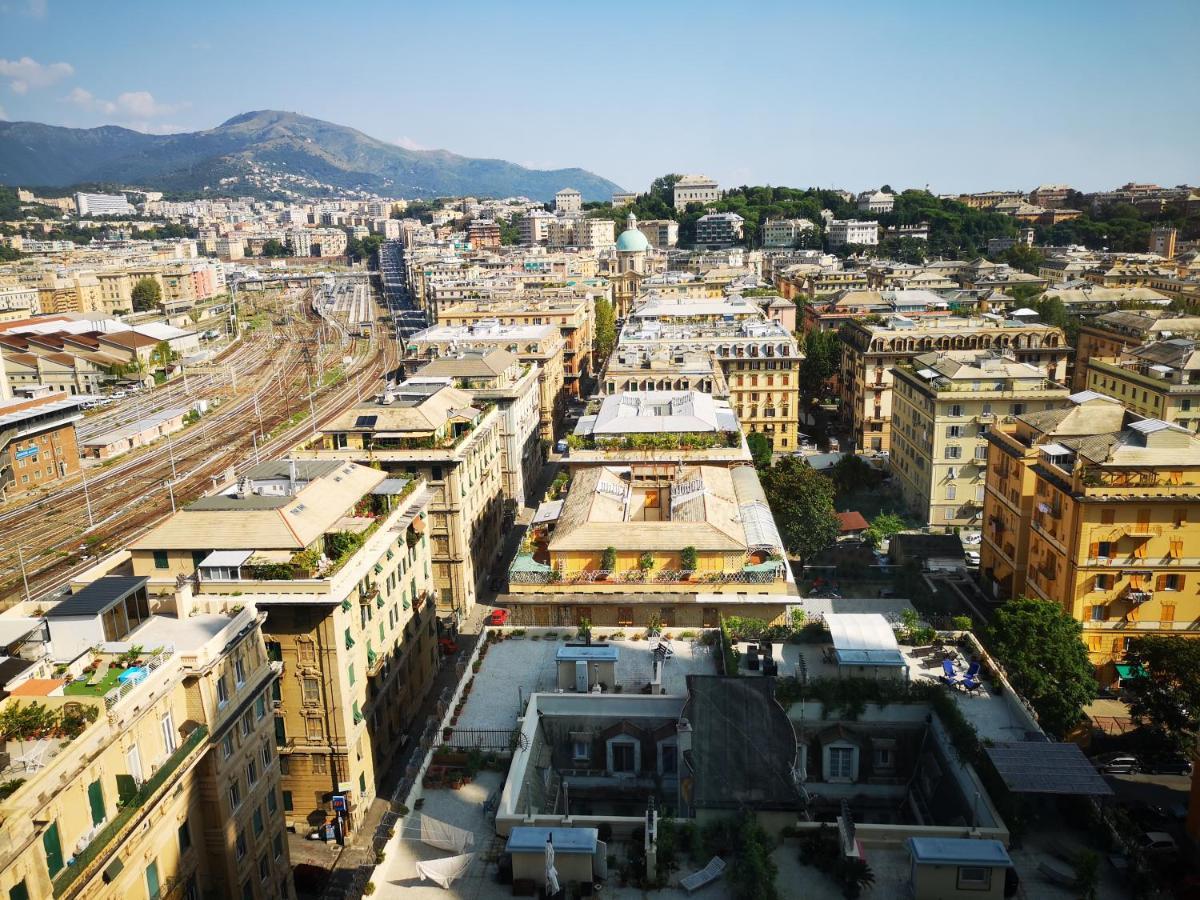 Suite Lambruschini Central With Top City View - Free Covered Parking Genoa Bagian luar foto