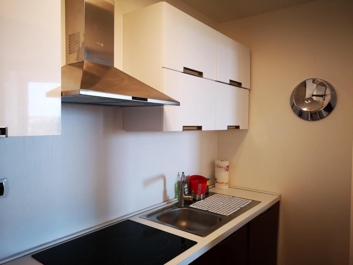 Suite Lambruschini Central With Top City View - Free Covered Parking Genoa Bagian luar foto