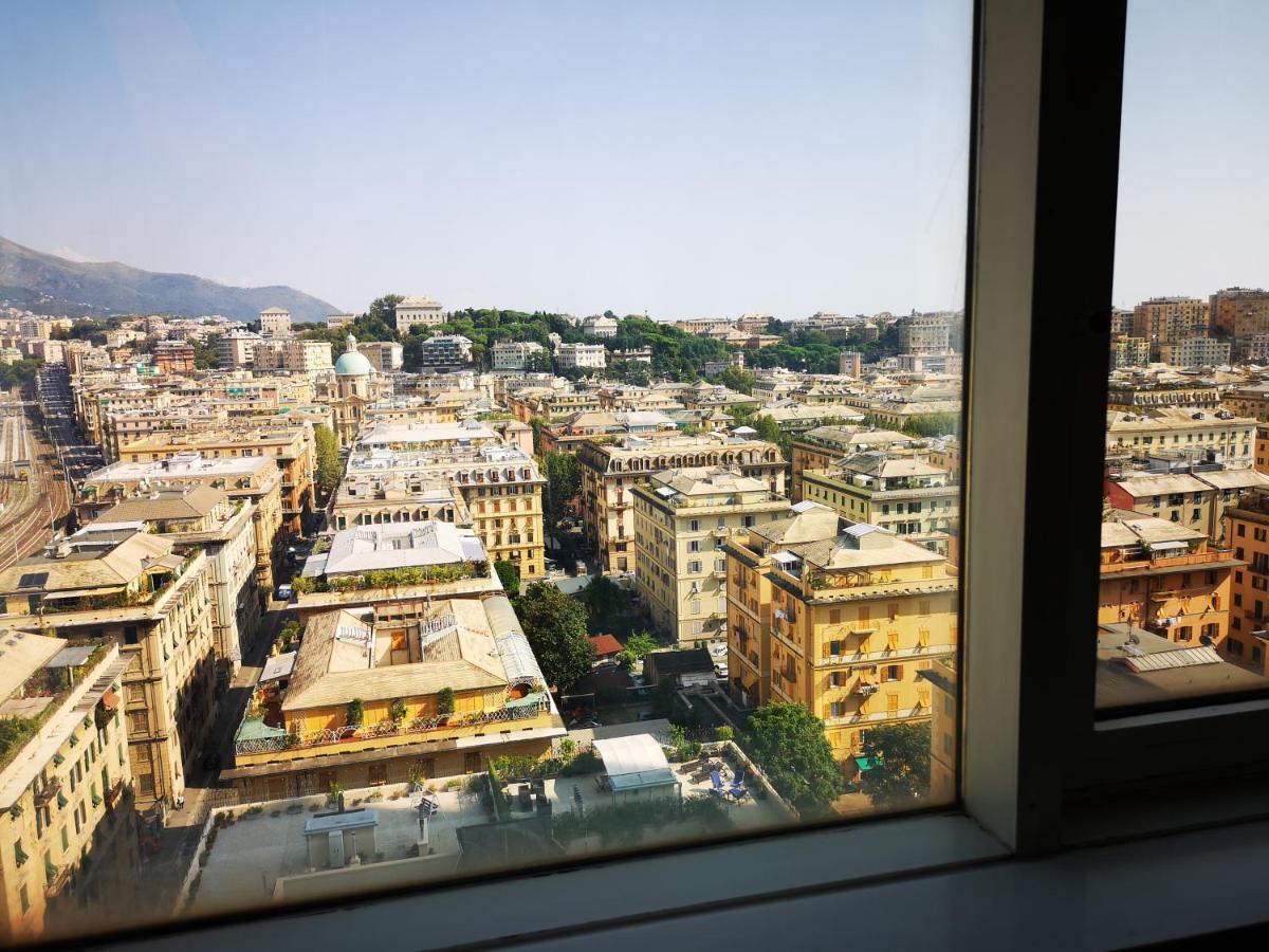 Suite Lambruschini Central With Top City View - Free Covered Parking Genoa Bagian luar foto
