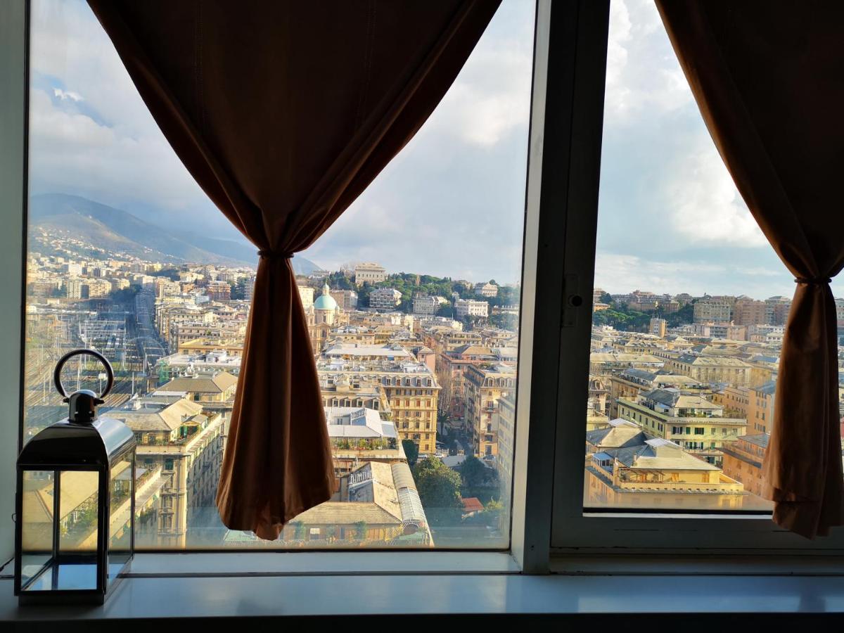 Suite Lambruschini Central With Top City View - Free Covered Parking Genoa Bagian luar foto