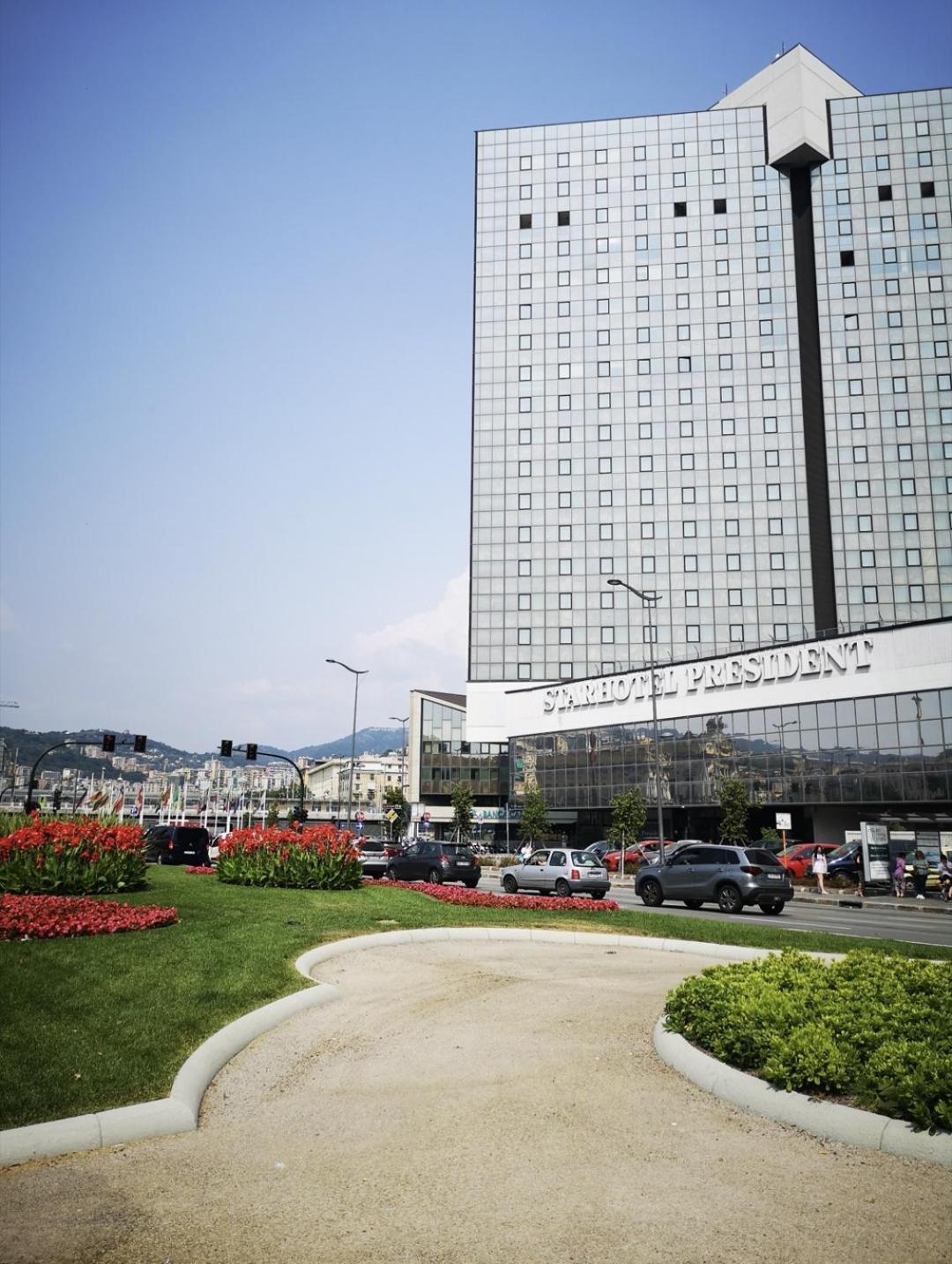 Suite Lambruschini Central With Top City View - Free Covered Parking Genoa Bagian luar foto