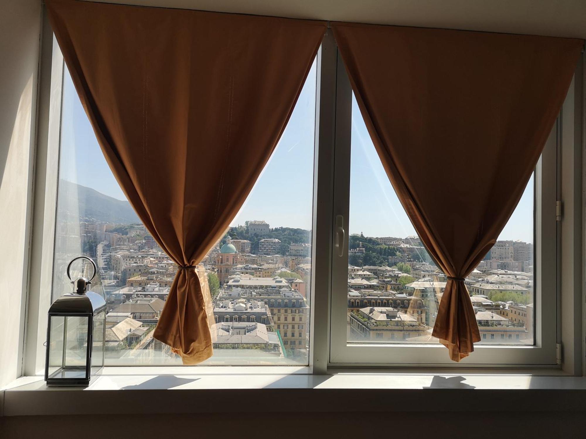 Suite Lambruschini Central With Top City View - Free Covered Parking Genoa Bagian luar foto